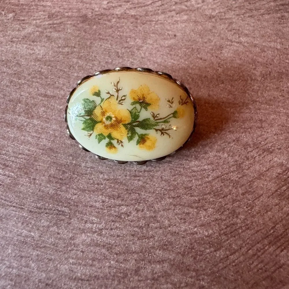 Vintage floral Brooch Printed Yellow Flowers Art Deco Cottagecore 50s